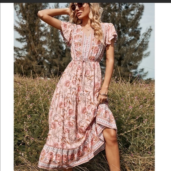 Dresses & Skirts - Floral Flutter Sleeve Tiered Midi Dress in Pink